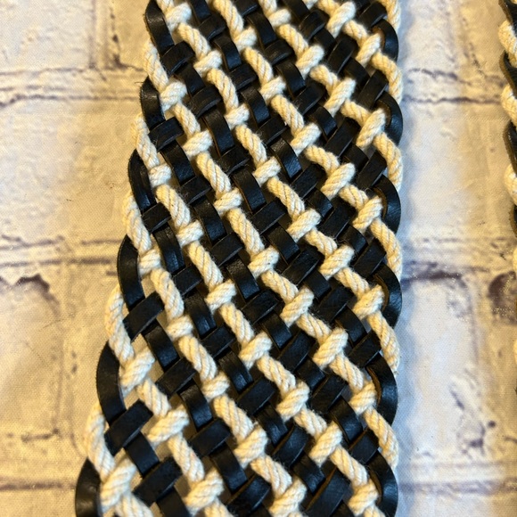 APT.9 WIDE BLACK AND CREAM WOVEN ON BRAZILIAN LEATHER INDIA MADE WOMENS BELT L - Picture 7 of 8
